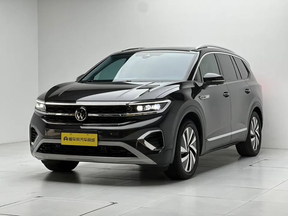 Volkswagen Talagon Lan Jing 2022 380TSI 4WD Luxury Premium Edition Pro 6 Seaters 2023 — photo 1, buy with delivery to Moscow