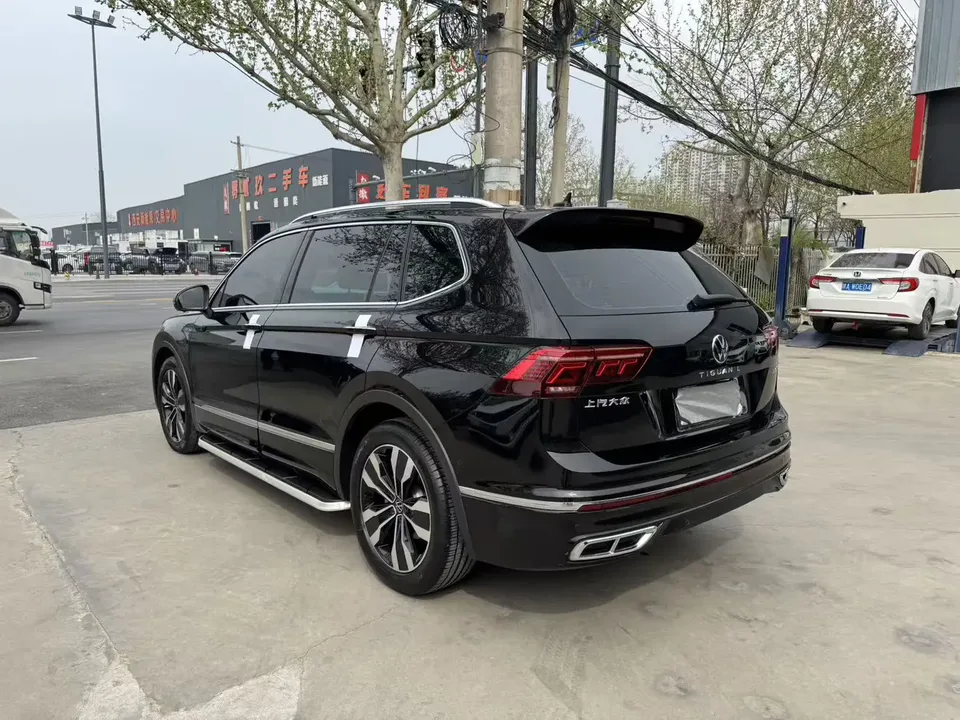 Volkswagen Tiguan L Tiguan L 2022 330TSI Automatic 2WD R-Line Enjoy Edition 2022 — миниатюра 4