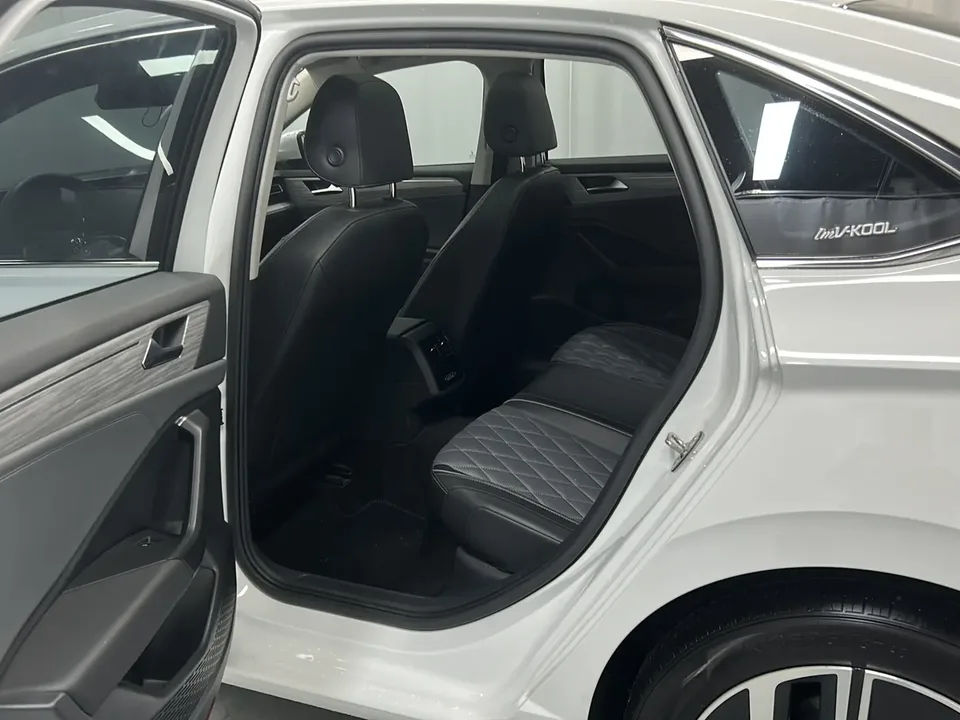 Volkswagen Sagitar Sagitar 2023 280TSI DSG Transcendence Lite 2023 — thumbnail 5