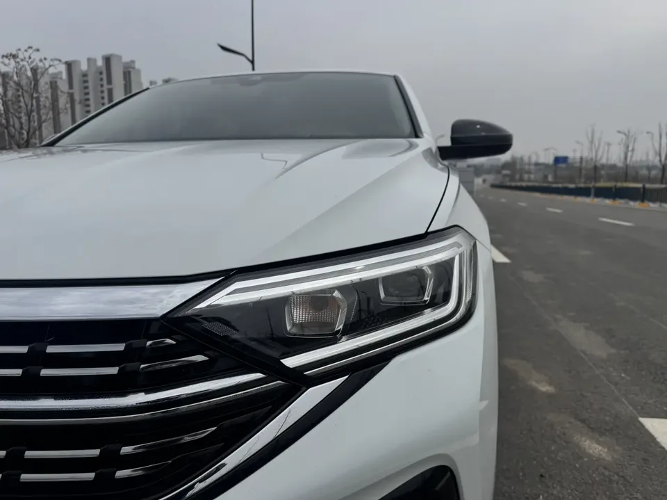 Volkswagen Sagitar 2023 Sagitar 300TSI DSG Beyond Edition 2023 — миниатюра 3