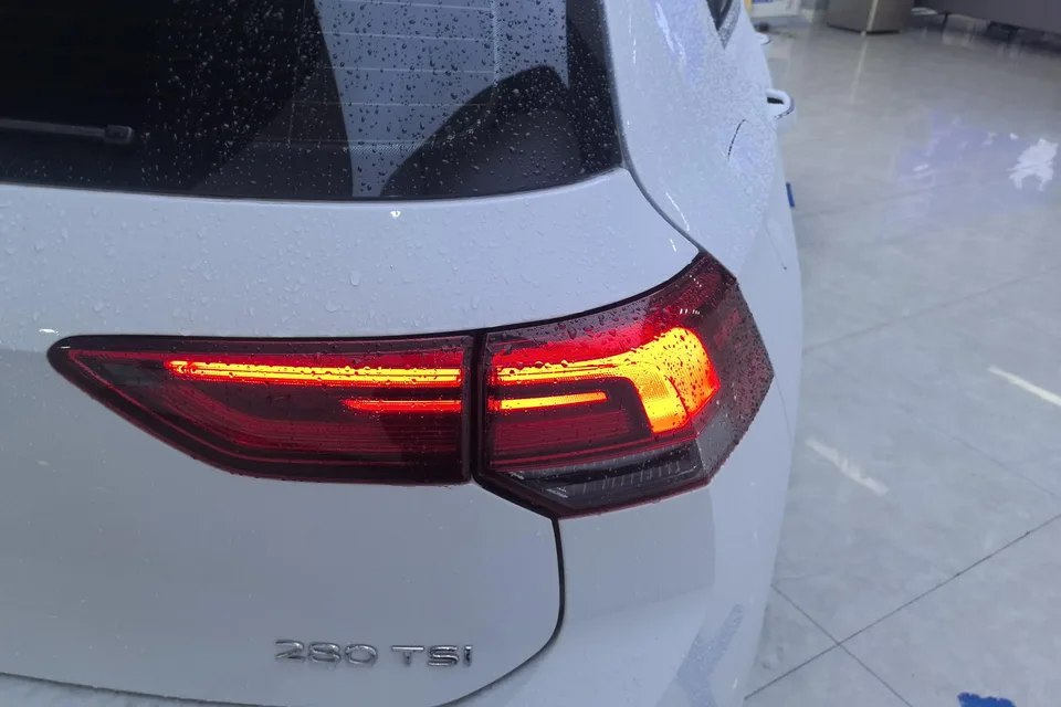 Volkswagen Golf facelift 280TSI DSG Pro 2023 — миниатюра 4