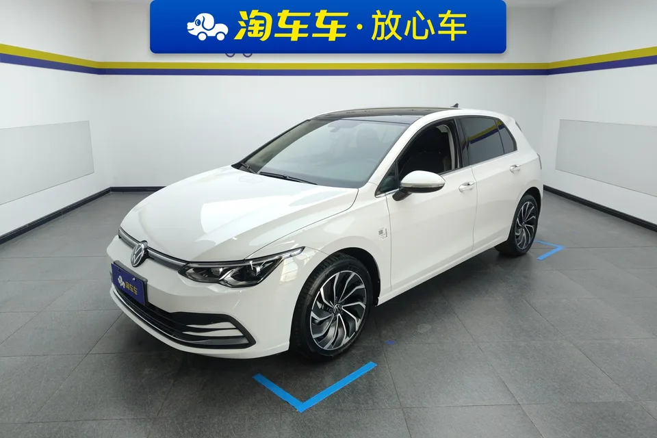 Volkswagen Golf facelift 280TSI DSG Pro 2024 — фото 1, купить с доставкой в Москву