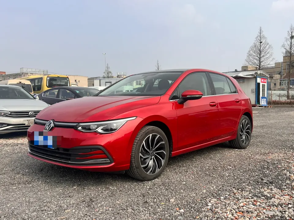 Volkswagen Golf golf 2023 280TSI DSG Pro 2023 — photo 1, buy with delivery to Moscow