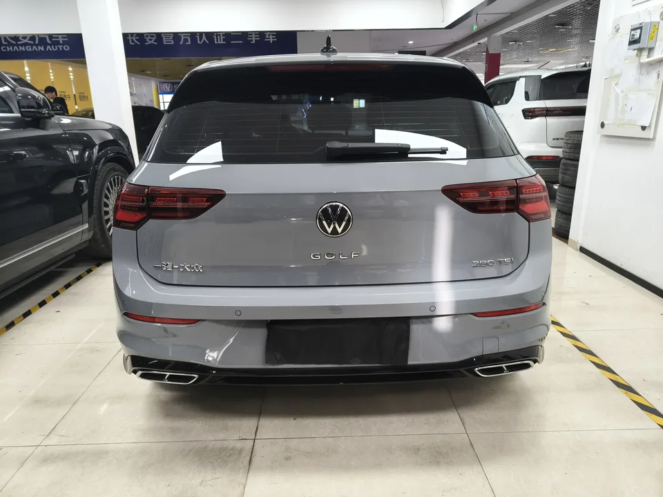 Volkswagen Golf facelift 280TSI DSG R-Line Lite 2023 — миниатюра 2