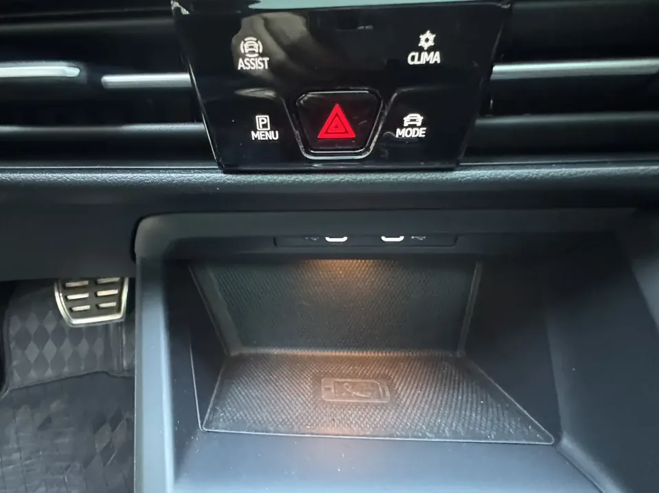 Volkswagen Golf golf 2023 280TSI DSG R-Line Lite 2023 — thumbnail 4