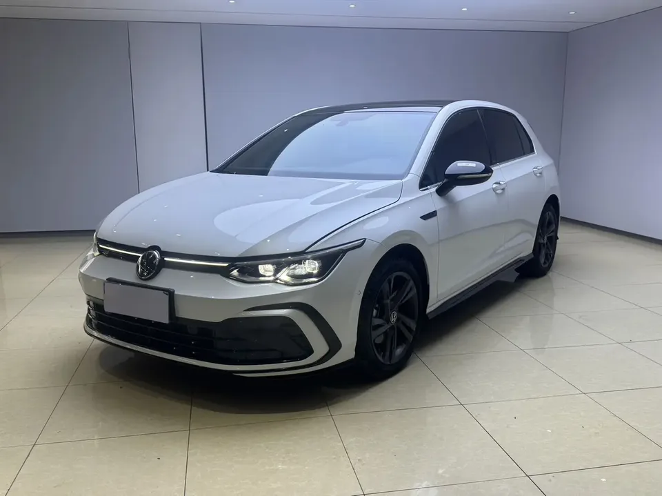 Volkswagen Golf golf 2023 280TSI DSG R-Line Lite 2023 — photo 1, buy with delivery to Moscow