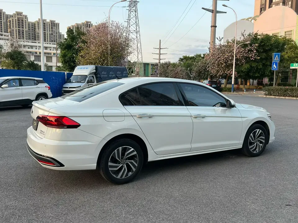 Volkswagen Bora Bora 2023 200TSI DSG Changxing Edition 2023 — миниатюра 3