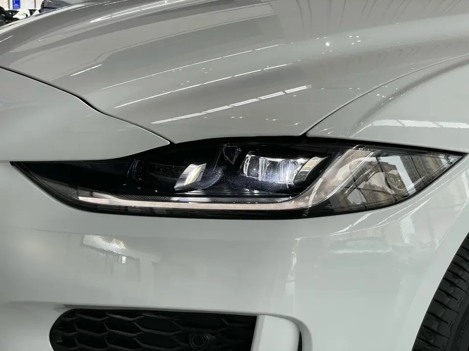 Jaguar XEL 2.0T 250PS R-DYNAMIC S aggressive sports version 2022 — миниатюра 2