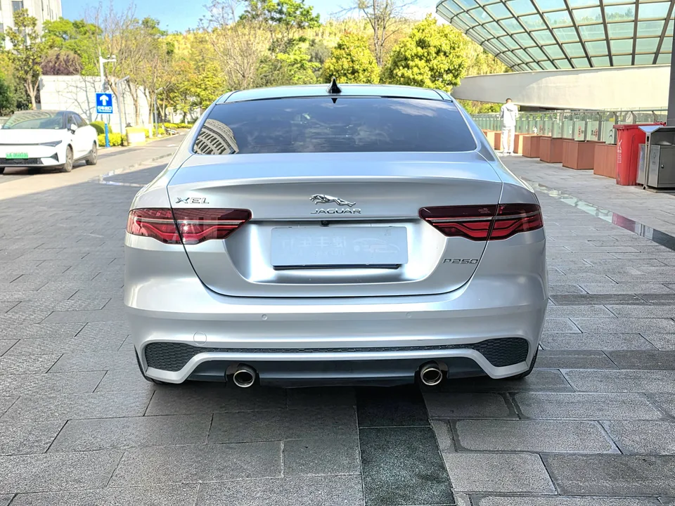 Jaguar XEL XEL 2022 2.0T 250PS R-DYNAMIC S aggressive sports version 2022 — миниатюра 2