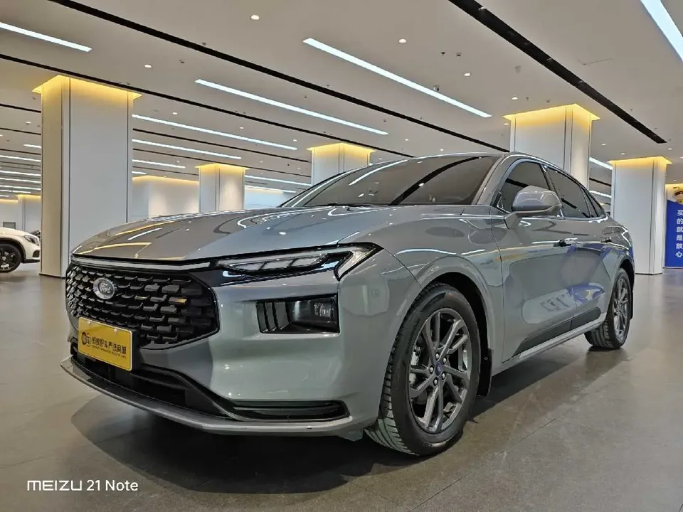 Ford Mondeo 2025