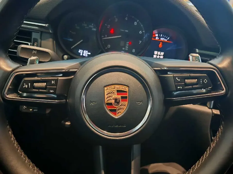 Porsche Macan Macan 2023 Macan T 2.0T 2023 — thumbnail 3