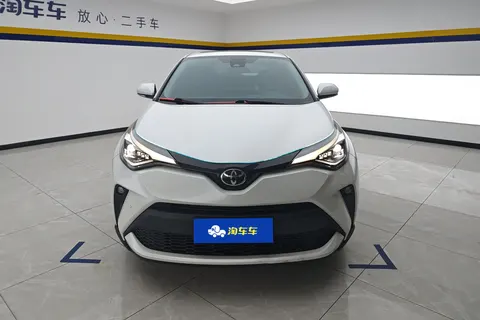Toyota C-HR 2024 купить в Москве