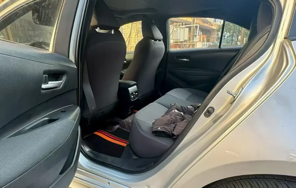 Toyota Levin Lei Ling 2022 Corolla 2021 185T CVT Premium Edition 2022 — thumbnail 5