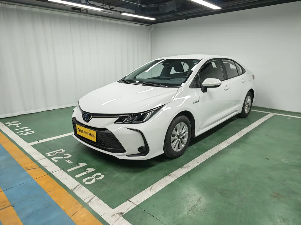 Toyota Corolla Corolla 2023 Intelligent Electric Hybrid Dual Engine 1.8L E-CVT Pioneer Edition 2023 — photo 1, buy with delivery to Moscow