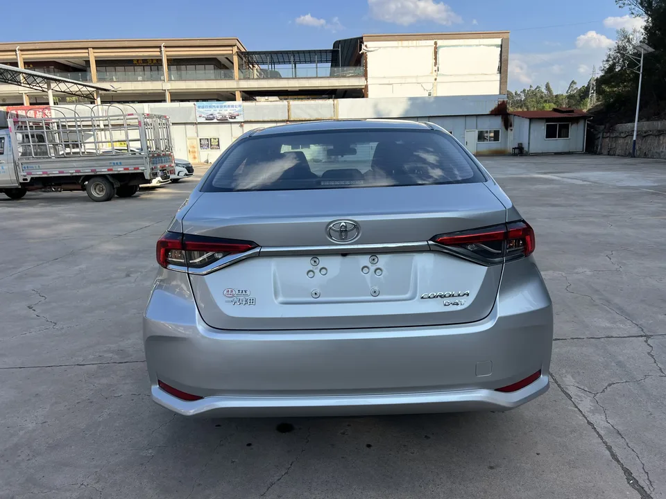 Toyota Corolla 1.2T S-CVT Elite SPORT Edition 2023 — миниатюра 2