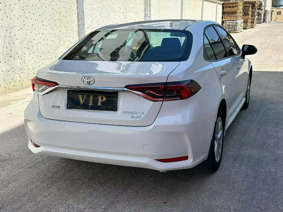 Toyota Corolla 1.2T S-CVT Elite PLUS Edition 2022 — миниатюра 2