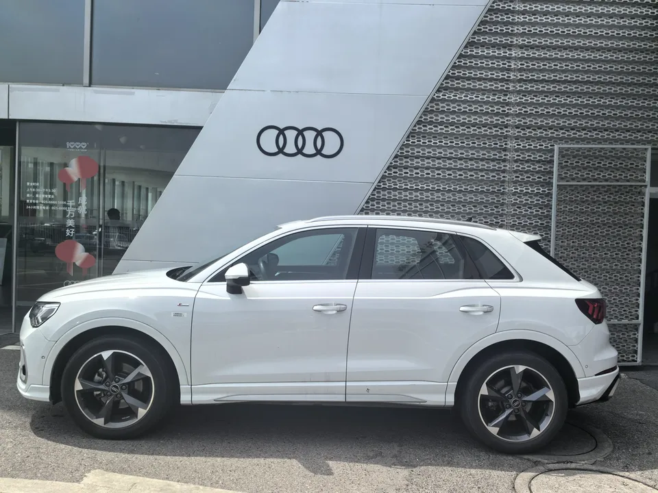 Audi Q3 Audi Q3 2024 35 TFSI Fashion Dynamic Edition 2024 — миниатюра 3