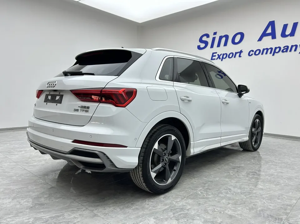 Audi Q3 Audi Q3 2022 35 TFSI Fashionable and Dynamic 2022 — миниатюра 2