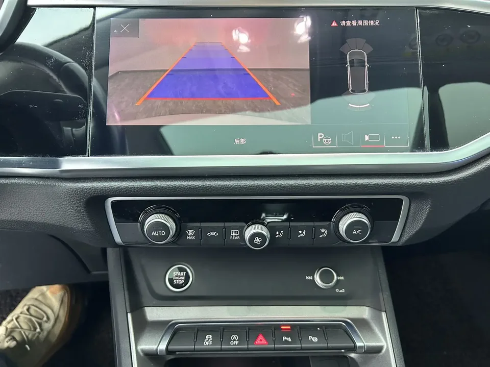 Audi Q3 Audi Q3 2022 35 TFSI Fashionable and Dynamic 2022 — миниатюра 5
