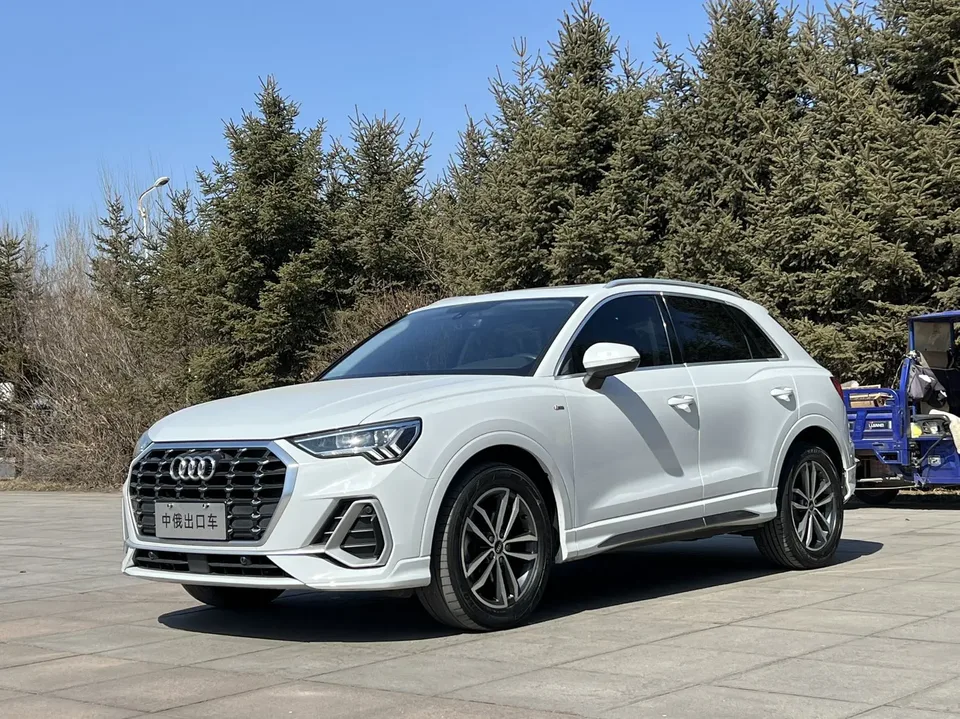 Audi Q3 Audi Q3 2022 35 TFSI Progressive Dynamic 2022 — photo 1, buy with delivery to Moscow