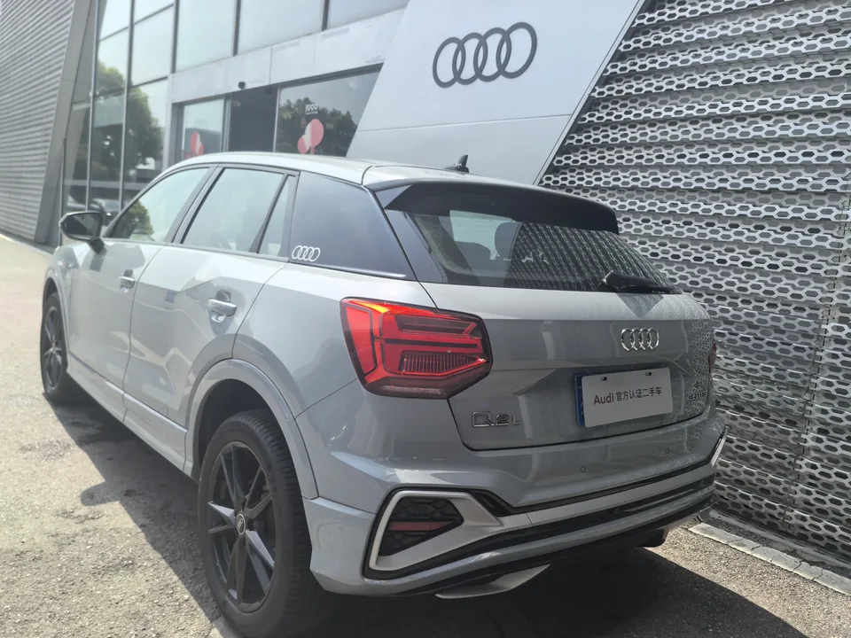 Audi Q2L Audi Q2L 2024 35 TFSI aggressive and dynamic model 2024 — миниатюра 4
