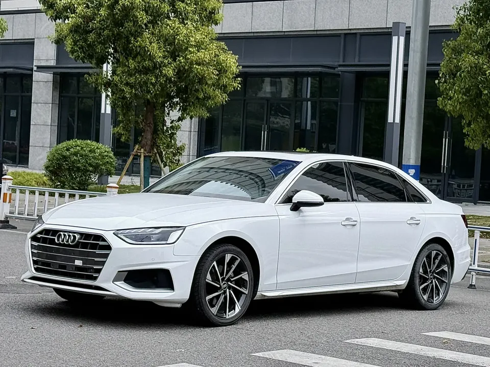 Audi a4 l 2023
