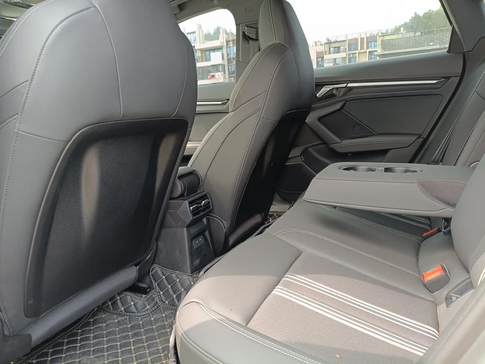 Audi A3 Audi A3 2024 Sportback 35 TFSI Fashionable and Elegant 2024 — миниатюра 4