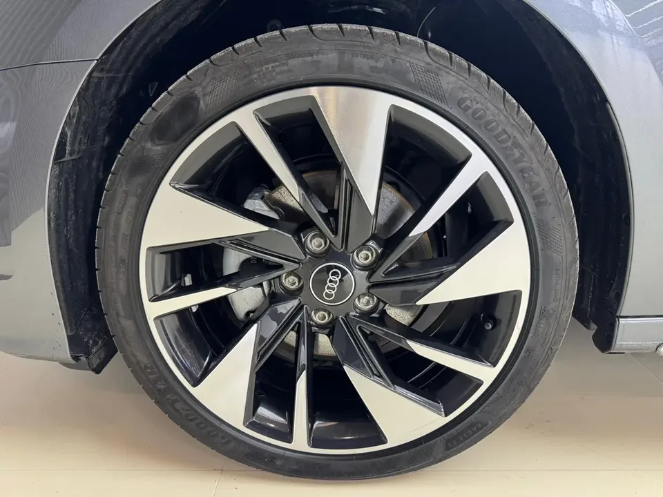 Audi A3 Audi A3 2024 A3L Limousine 35 TFSI Fashion Sports 2025 — миниатюра 2