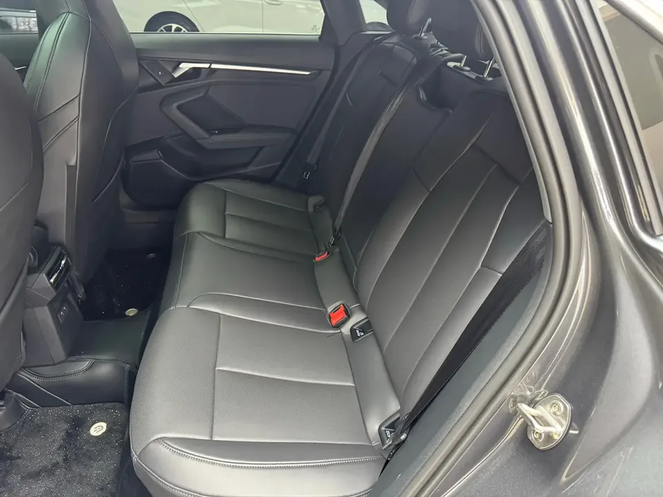 Audi A3 Audi A3 2024 A3L Limousine 35 TFSI Fashion Sports 2025 — миниатюра 5