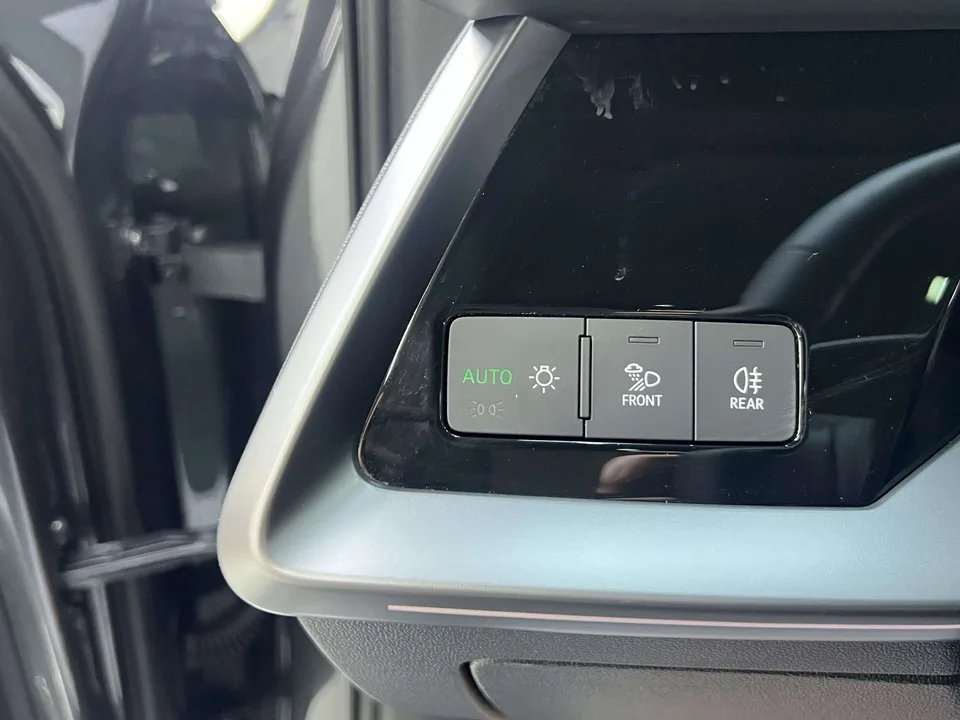 Audi A3 A3L Limousine 35 TFSI Fashion Sports 2023 — миниатюра 4