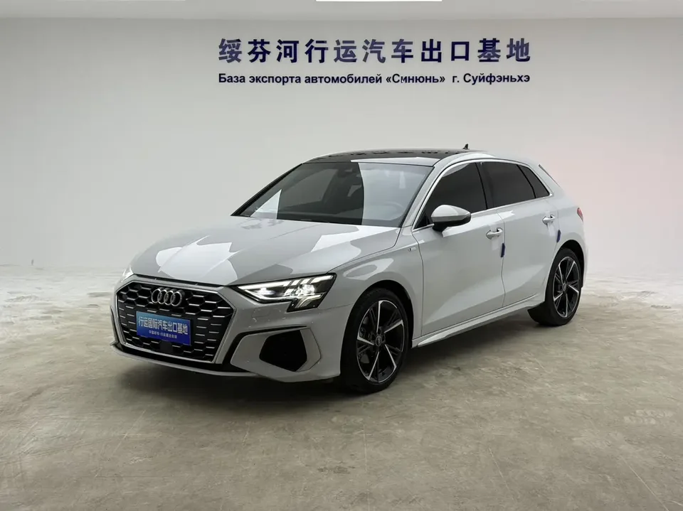 Audi A3 Sportback 35 TFSI stylish and sporty 2022 — фото 1, купить с доставкой в Москву