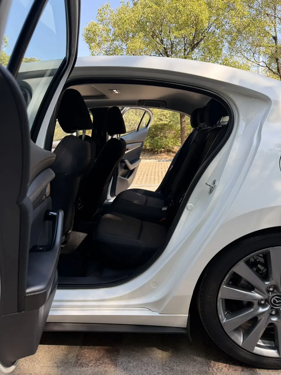 Mazda Axela 2.0L Automatic Quality Edition 2024 — миниатюра 3