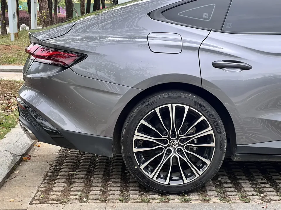 MG 7 MG7 2023 1.5T DCT Elegant Edition 2024 — thumbnail 4