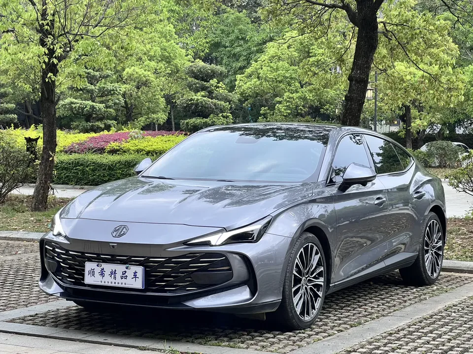 MG 7 MG7 2023 1.5T DCT Elegant Edition 2024 — photo 1, buy with delivery to Moscow
