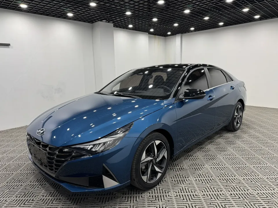 Hyundai Elantra 2023