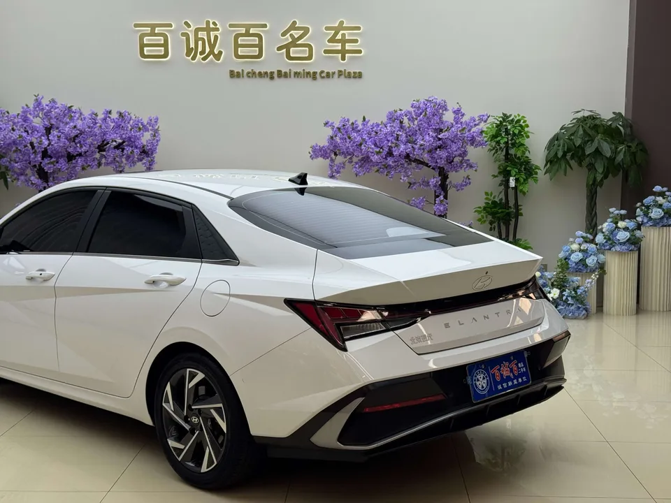 Hyundai Elantra Elantra 2023 1.5L CVT LUX Premium Edition 2024 — thumbnail 5