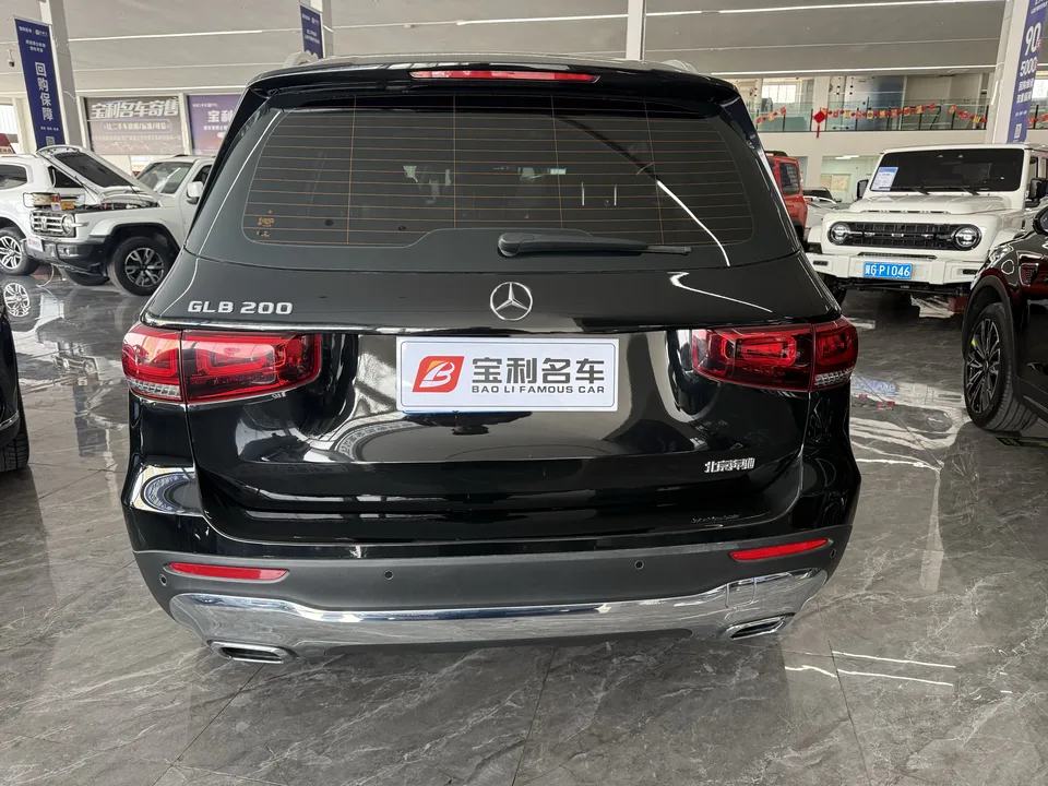 Mercedes-Benz GLB-Class Mercedes-Benz GLB 2022 facelift GLB 200 Fashion Edition 2022 — миниатюра 2