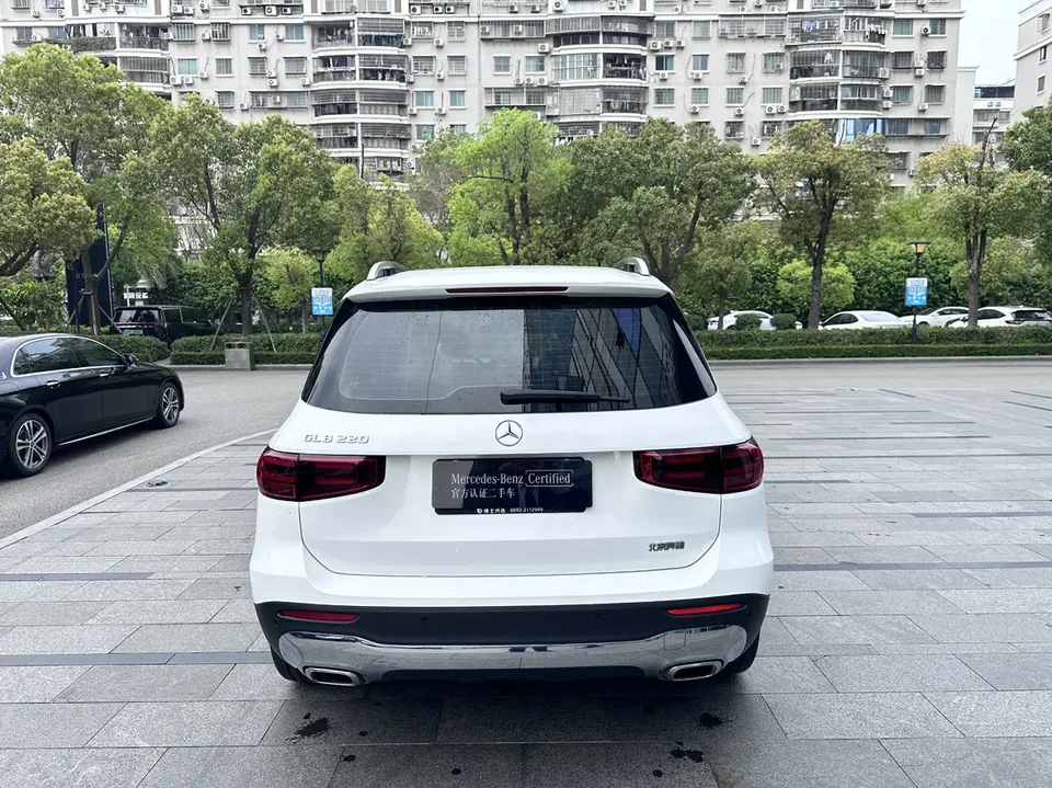 Mercedes-Benz GLB-Class facelift GLB 220 Dynamic 2024 — миниатюра 2