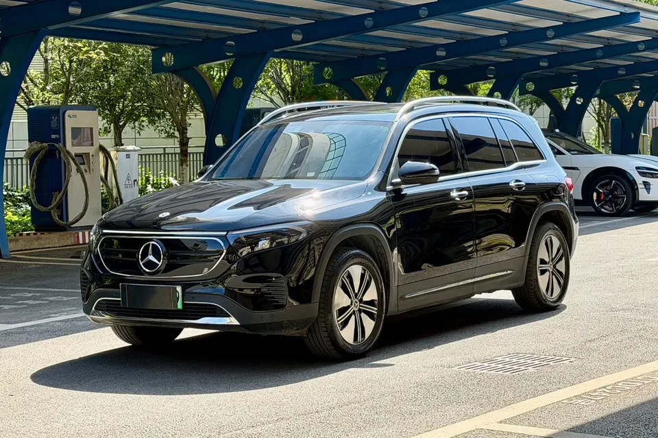 Mercedes-Benz EQB 2023
