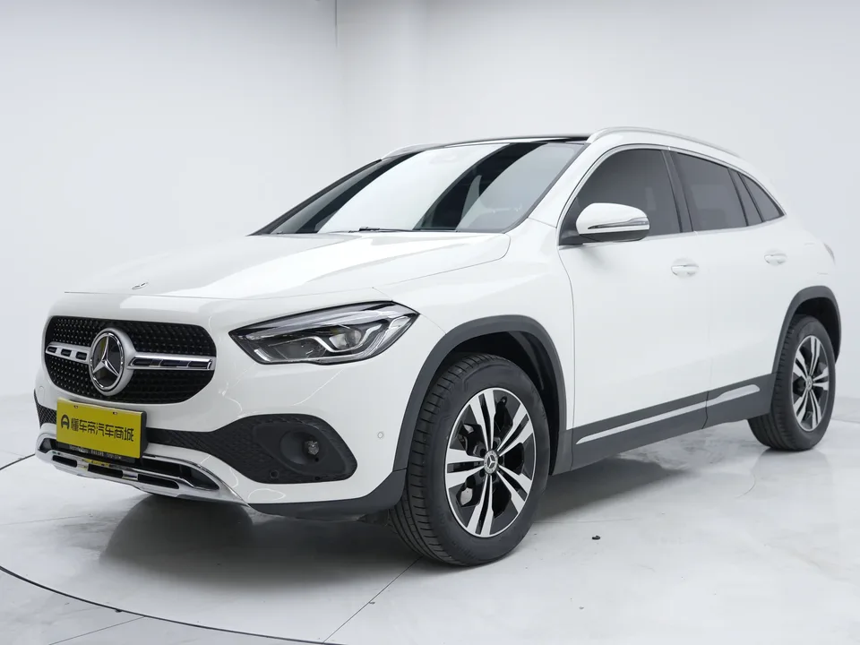 Mercedes-Benz GLA Mercedes-Benz GLA 2023 GLA 220 2023 — photo 1, buy with delivery to Moscow