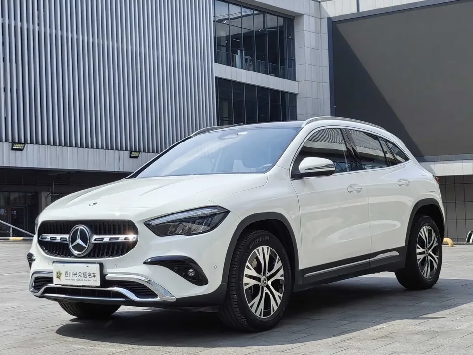 Mercedes-Benz GLA 2024