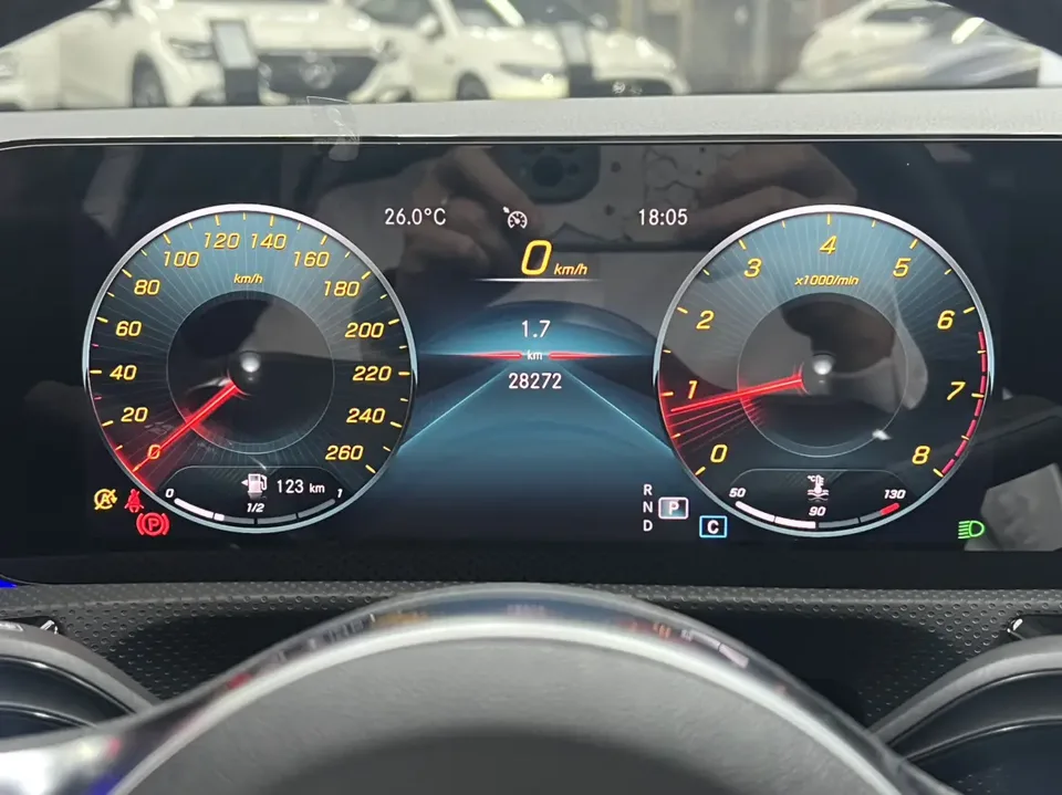 Mercedes-Benz Mercedes Benz A Class Mercedes-Benz A-Class 2022 facelift A 200 L sports sedan fashion version 2022 — миниатюра 5
