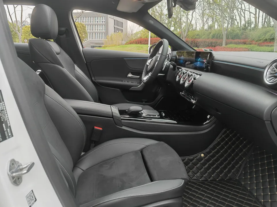 Mercedes-Benz Mercedes Benz A Class Mercedes-Benz A-Class 2022 facelift A 200 L sports sedan fashion version 2022 — миниатюра 4