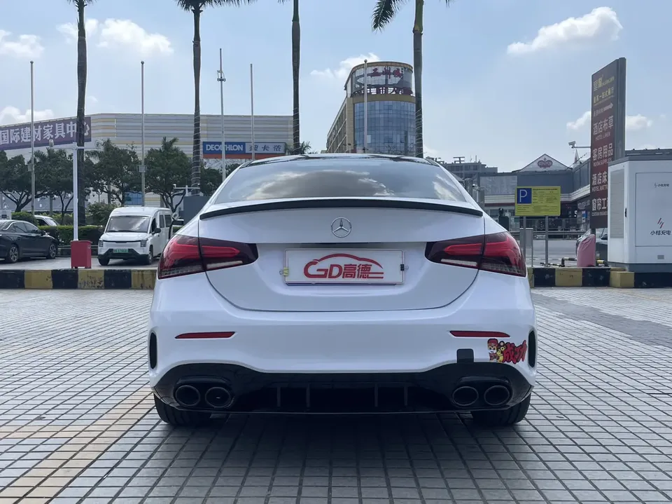 Mercedes-Benz Mercedes Benz A Class second facelift A 200 L sports sedan fashion version 2022 — миниатюра 2