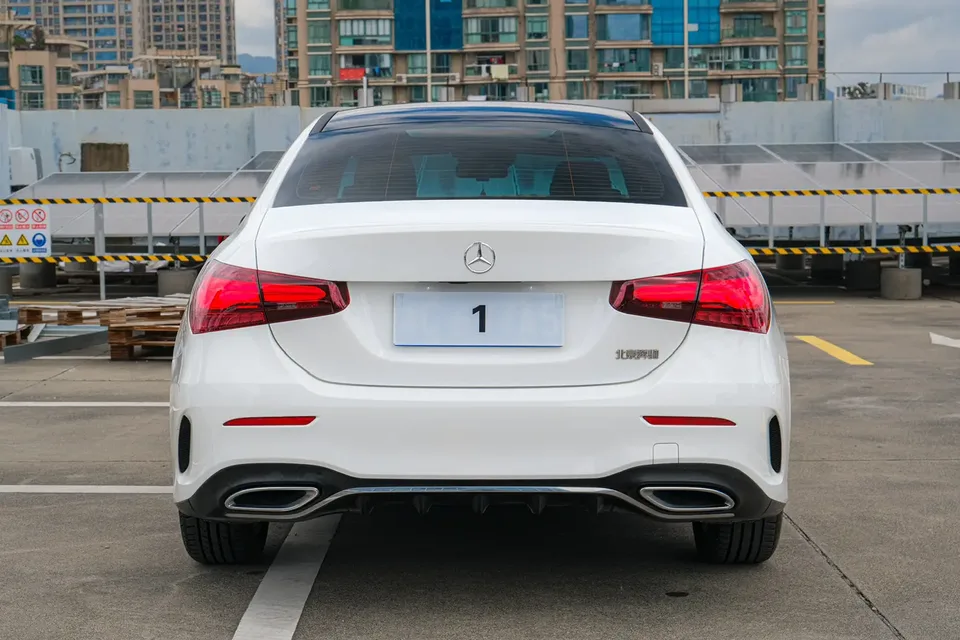 Mercedes-Benz Mercedes Benz A Class Mercedes-Benz A-Class 2024 A 180 L 2024 — миниатюра 2