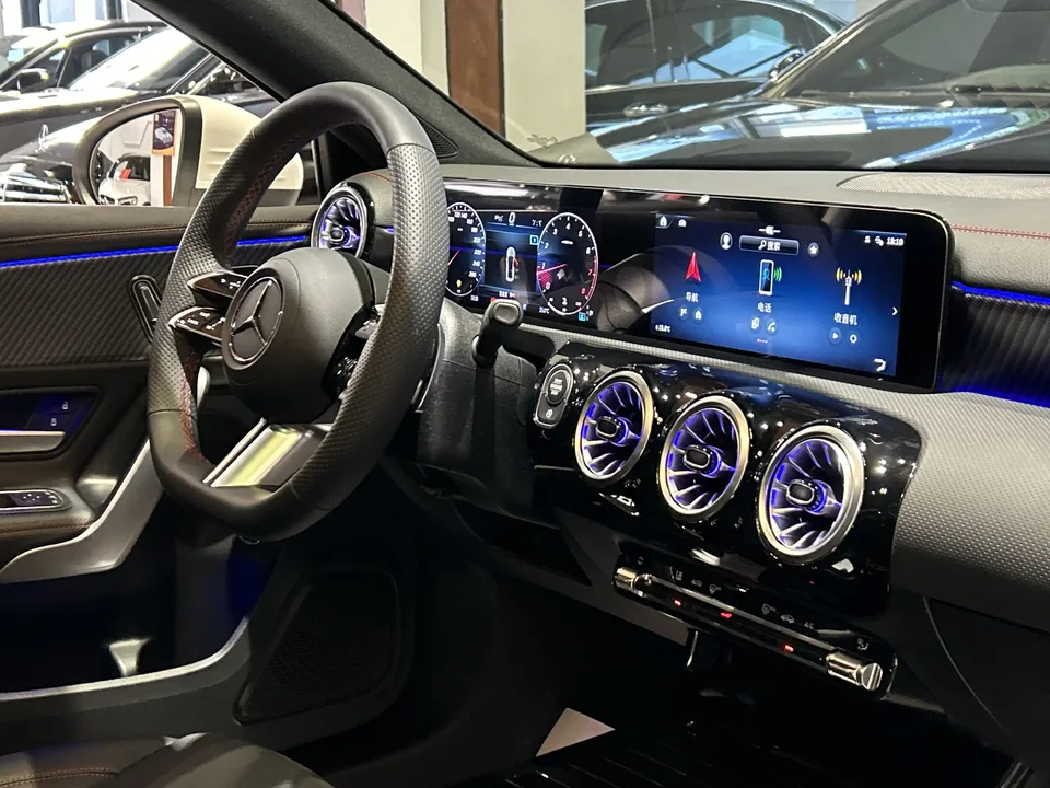 Mercedes-Benz Mercedes Benz A Class Mercedes-Benz A-Class 2024 facelift A 200 L fashion version 2024 — миниатюра 4