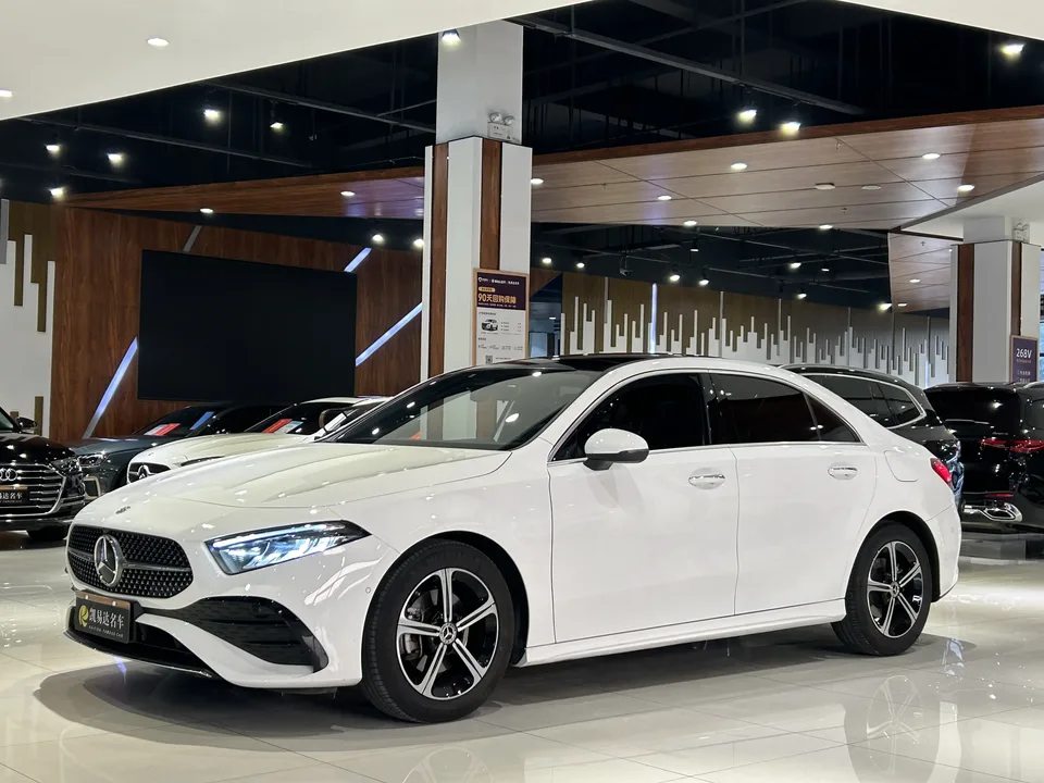 Mercedes-Benz Mercedes Benz A Class 2024