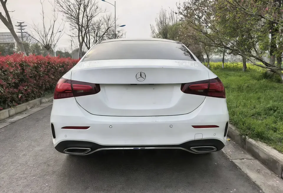 Mercedes-Benz Mercedes Benz A Class Mercedes-Benz A-Class 2023 A 200 L Sports Sedan Fashion Edition 2023 — миниатюра 3