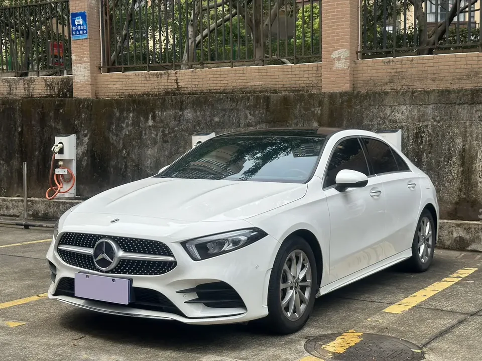 Mercedes-Benz Mercedes Benz A Class 2022