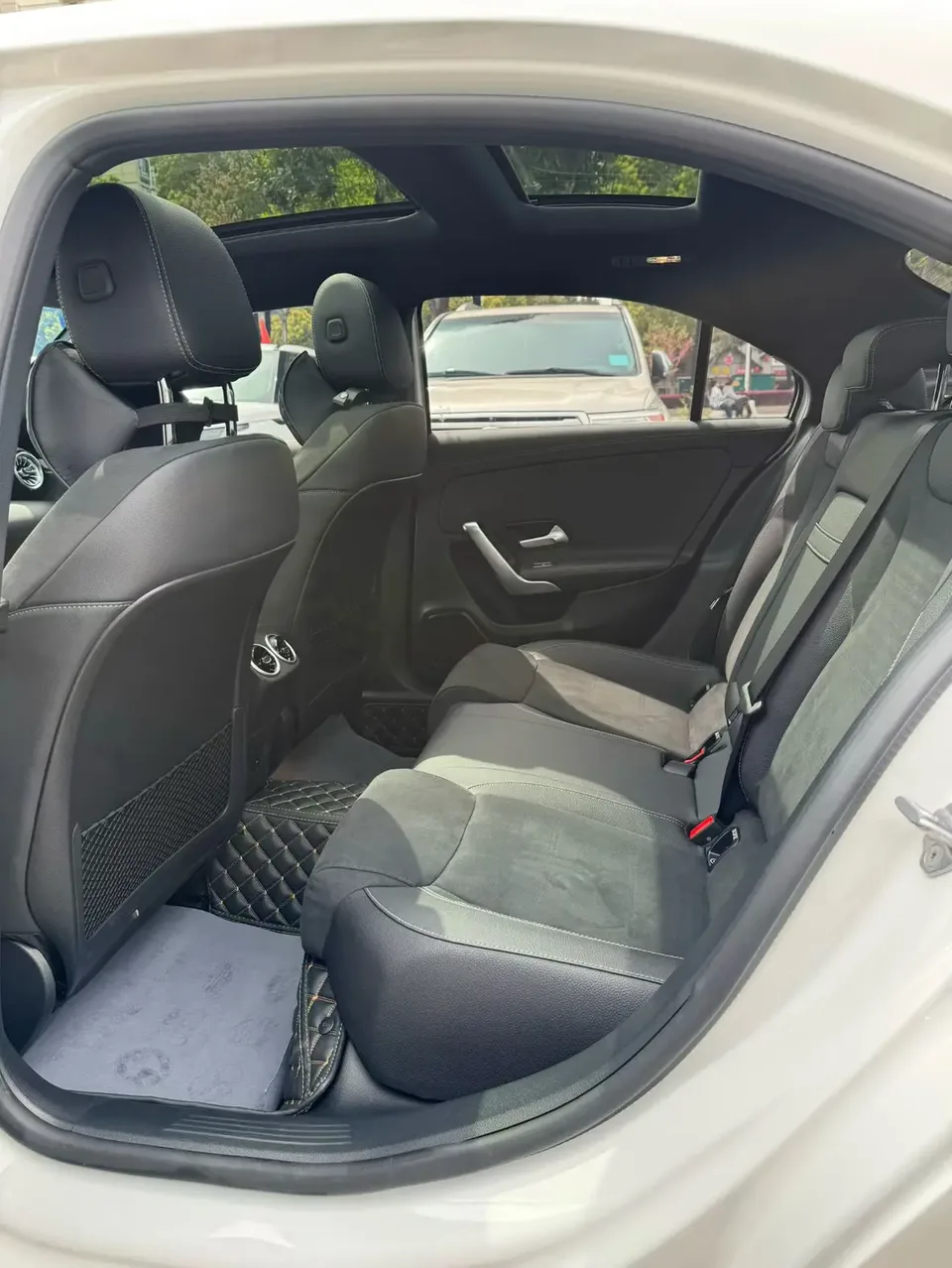 Mercedes-Benz Mercedes Benz A Class Mercedes-Benz A-Class 2023 A 200 L Sports Sedan Fashion Edition 2023 — миниатюра 3